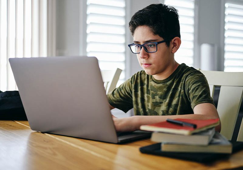  IBM colabora con Adobe para dar a los jóvenes una introducción a los principios básicos del diseño