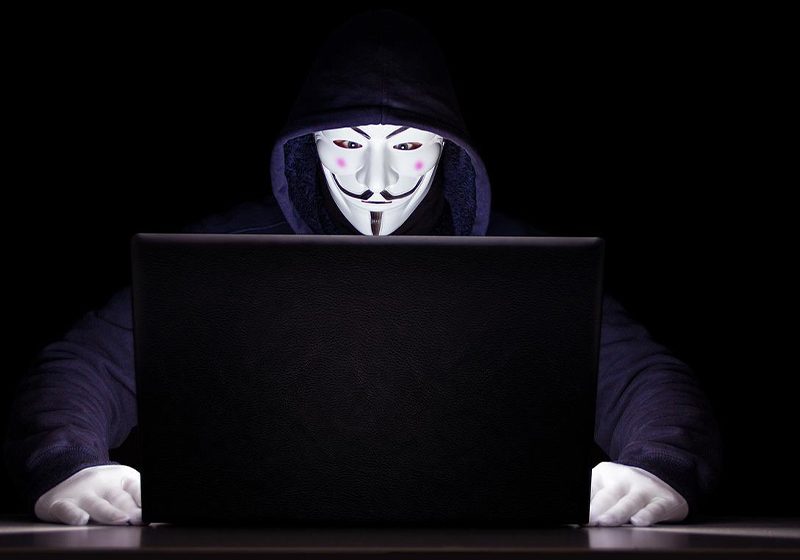  Cómo saber si alguien te espía a través de la cámara web