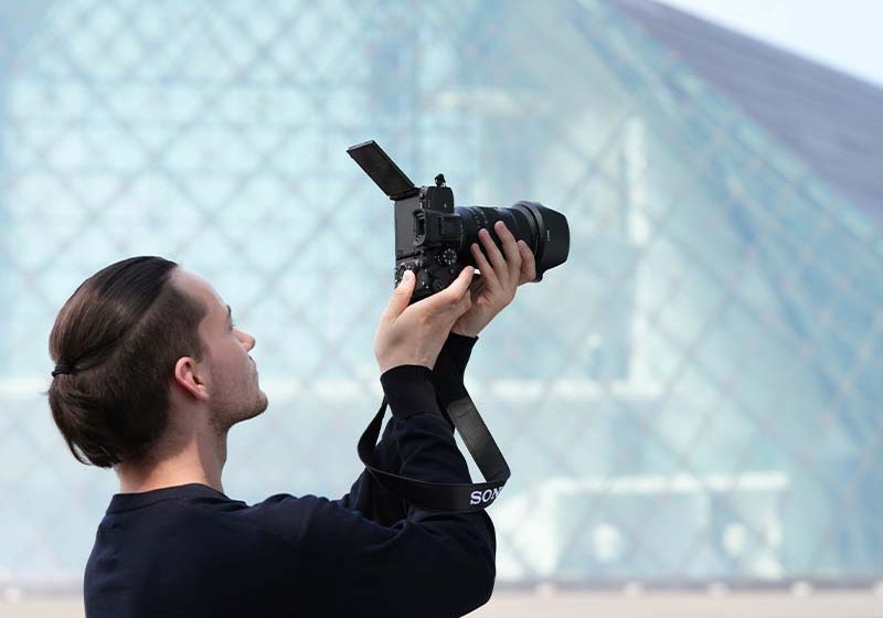  Sony presenta la nueva cámara alpha 7r v con una unidad de inteligencia artificial