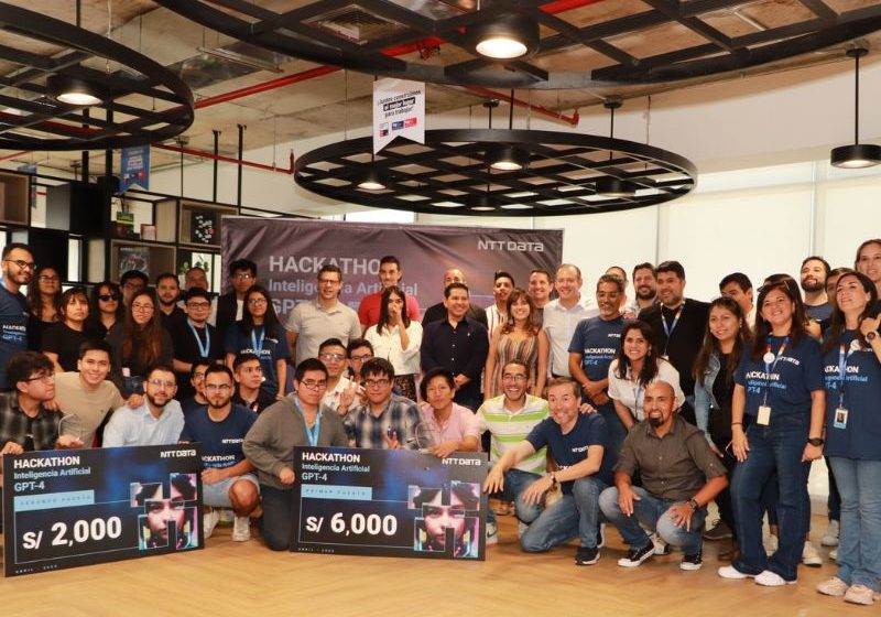  OhsiGPT ganó Hackathon de ChatGPT organizada por NTT DATA