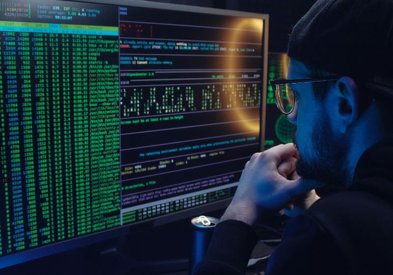  Sistemas complejos retrasan la reacción de casi la mitad de los expertos en ciberseguridad