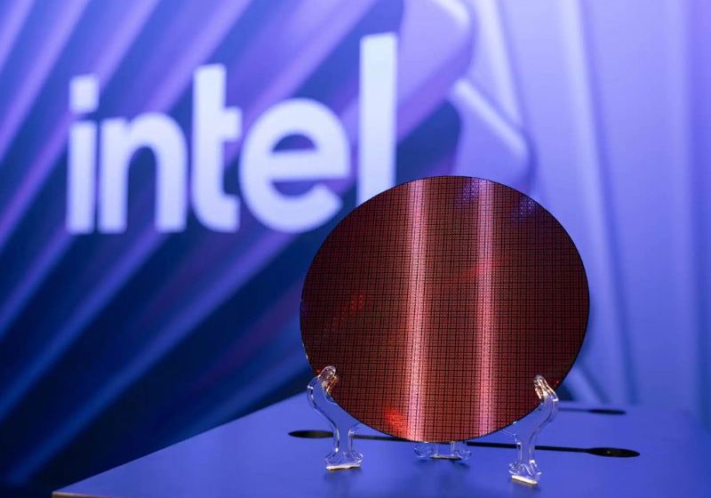  El giro de Intel hacia la IA podría provocar una escasez de ordenadores de gama baja en 2026