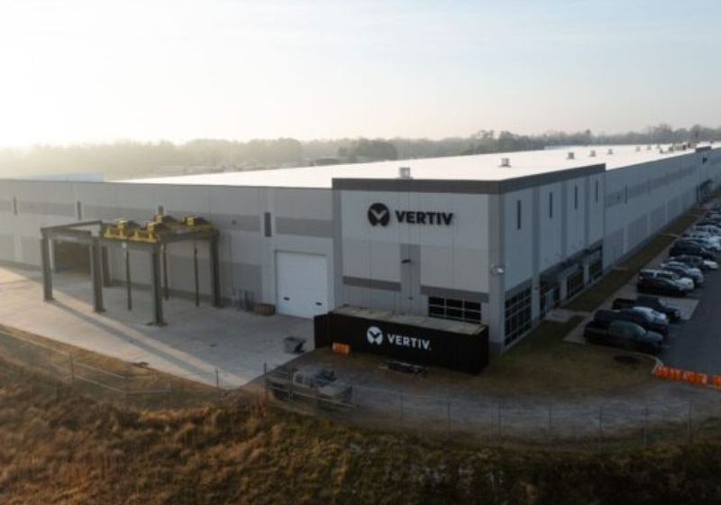  Vertiv incrementa su capacidad de fabricación