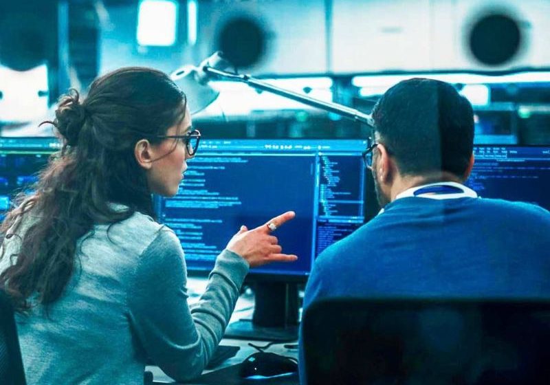  Ampliación de las capacidades del SOC: Cómo la inteligencia sobre amenazas reduce el tiempo de clasificación y el agotamiento